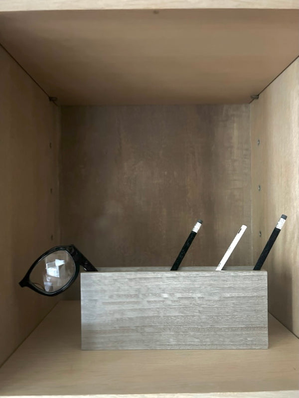 Leggy Pen Box - Sterling Grey