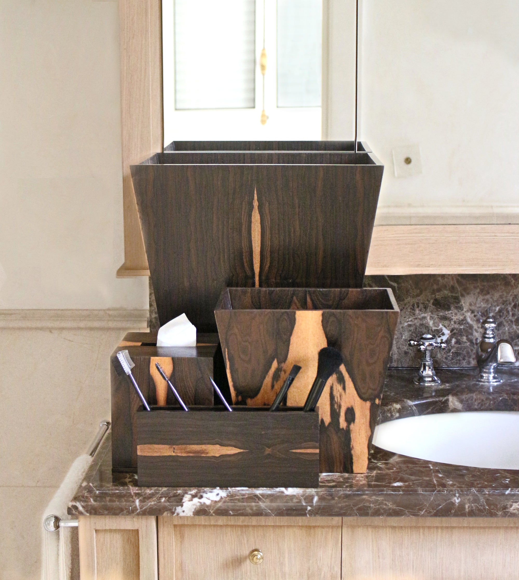 Ziricote Exclusive Creations Boutique Tissue Box